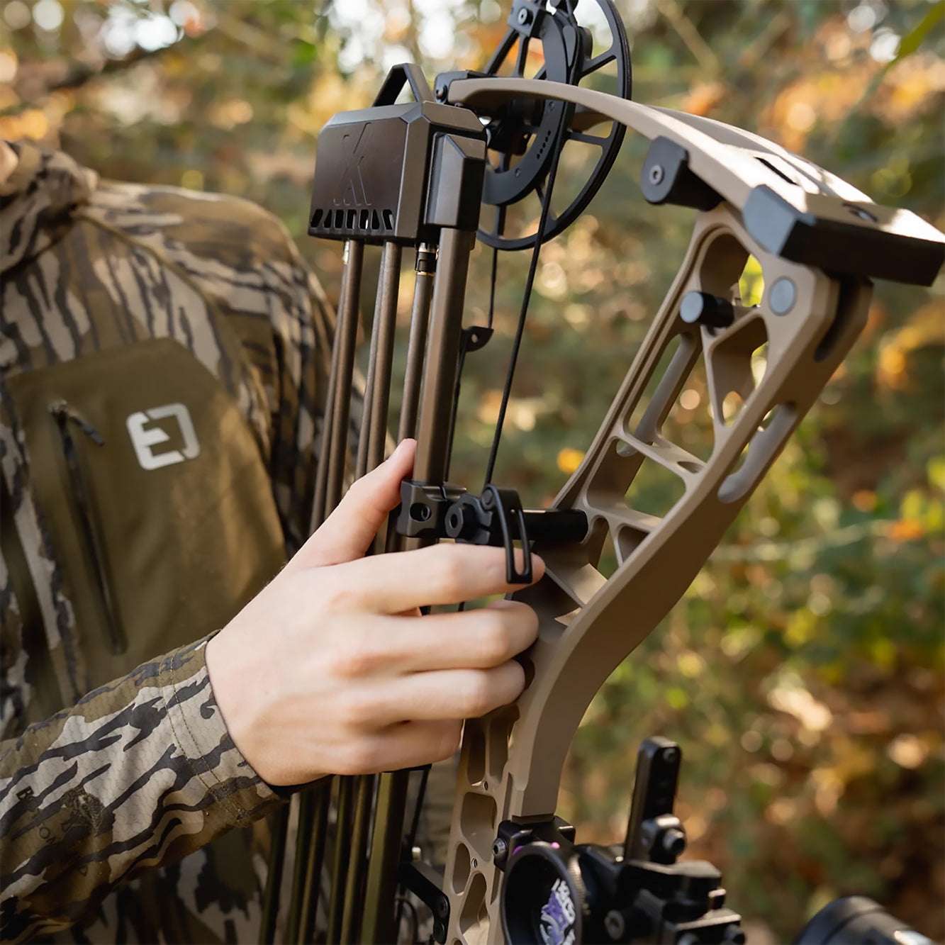 Xpedition Archery XLOK One-Piece Quiver (Ambidextrous)
